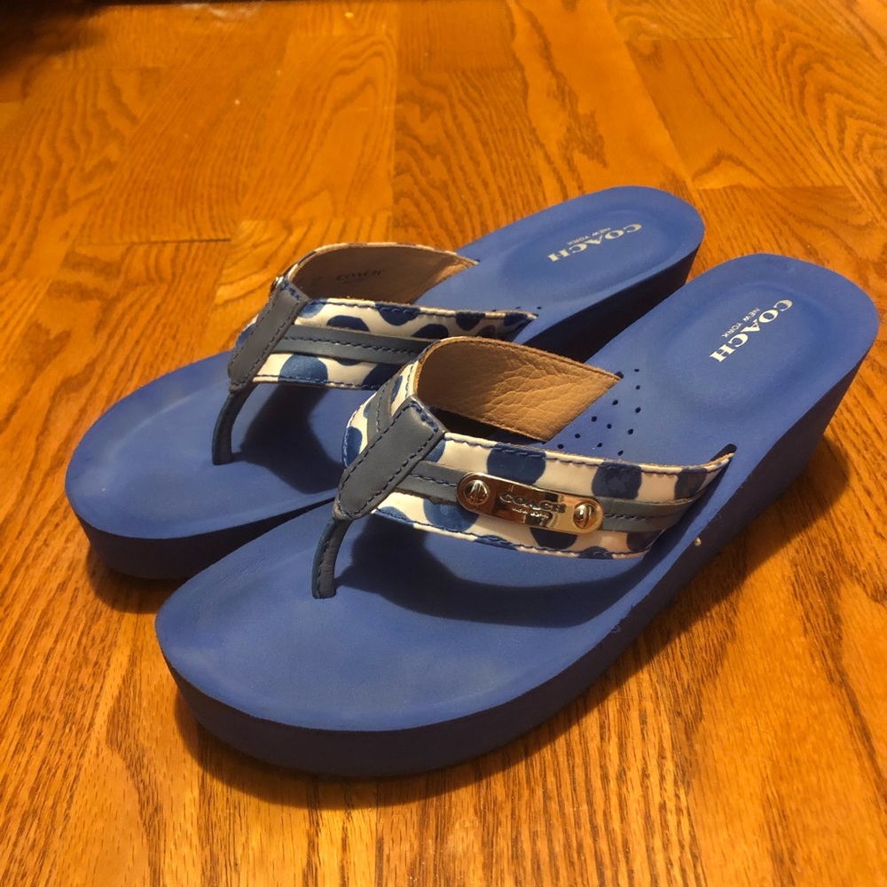 Coach flip flops (NEVER WORN)